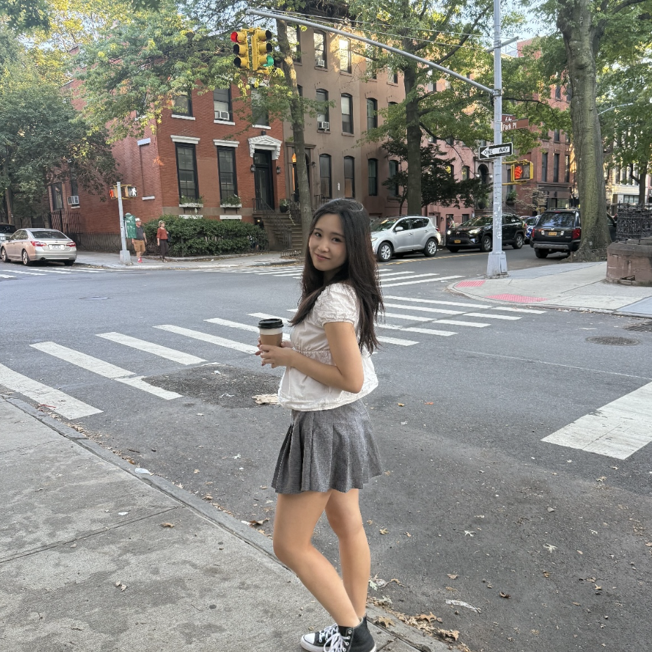 Bridgette, Hinge profile reviewer on RMH